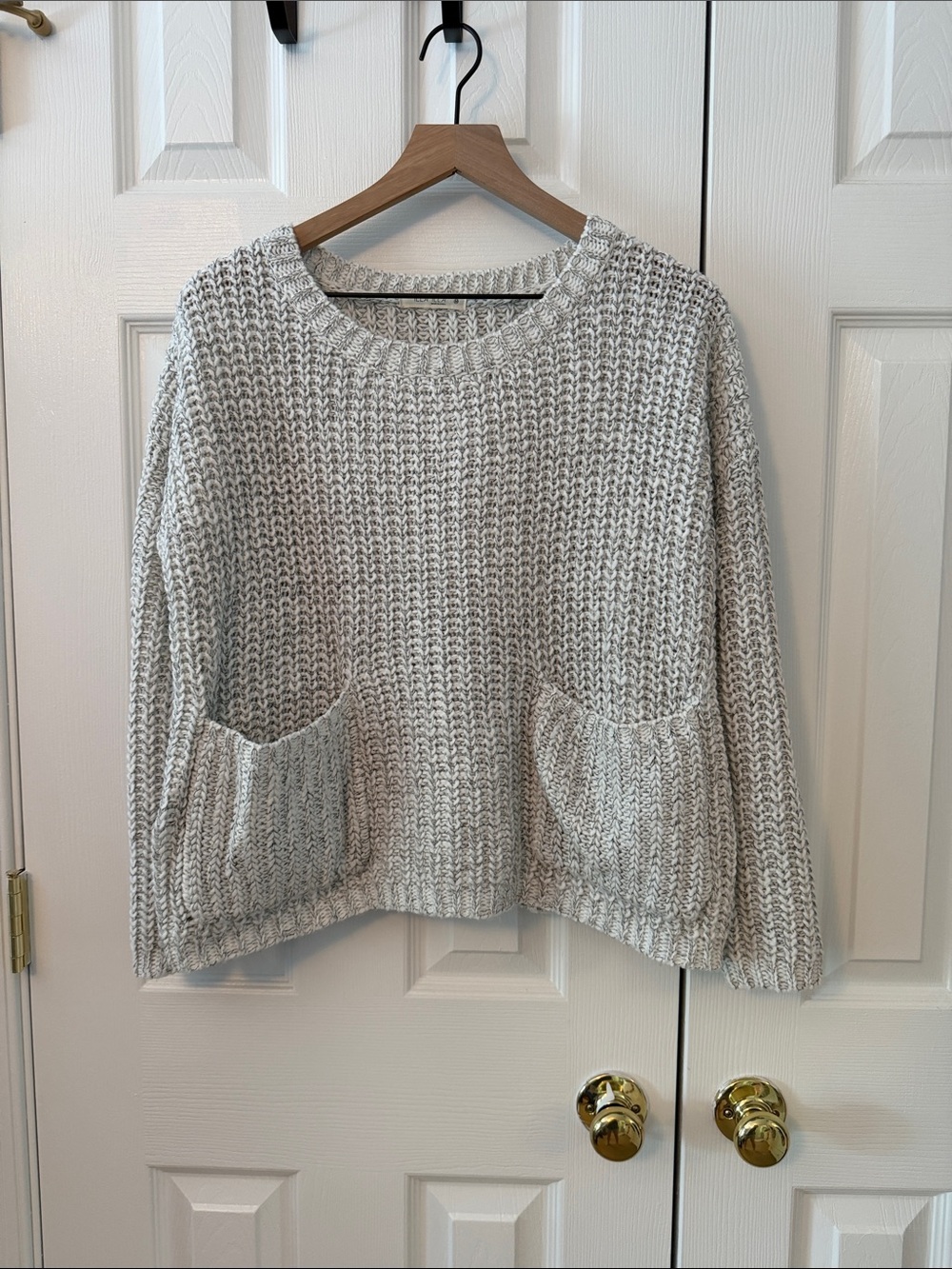 Cozy Chunky Knit Pocket Sweater - Picture 1 of 1